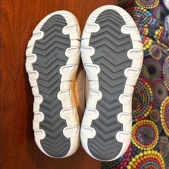 Sorel boots - Picture 6 of 6